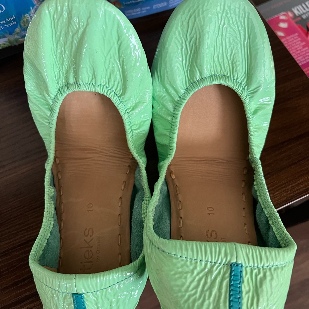 Mint Tieks